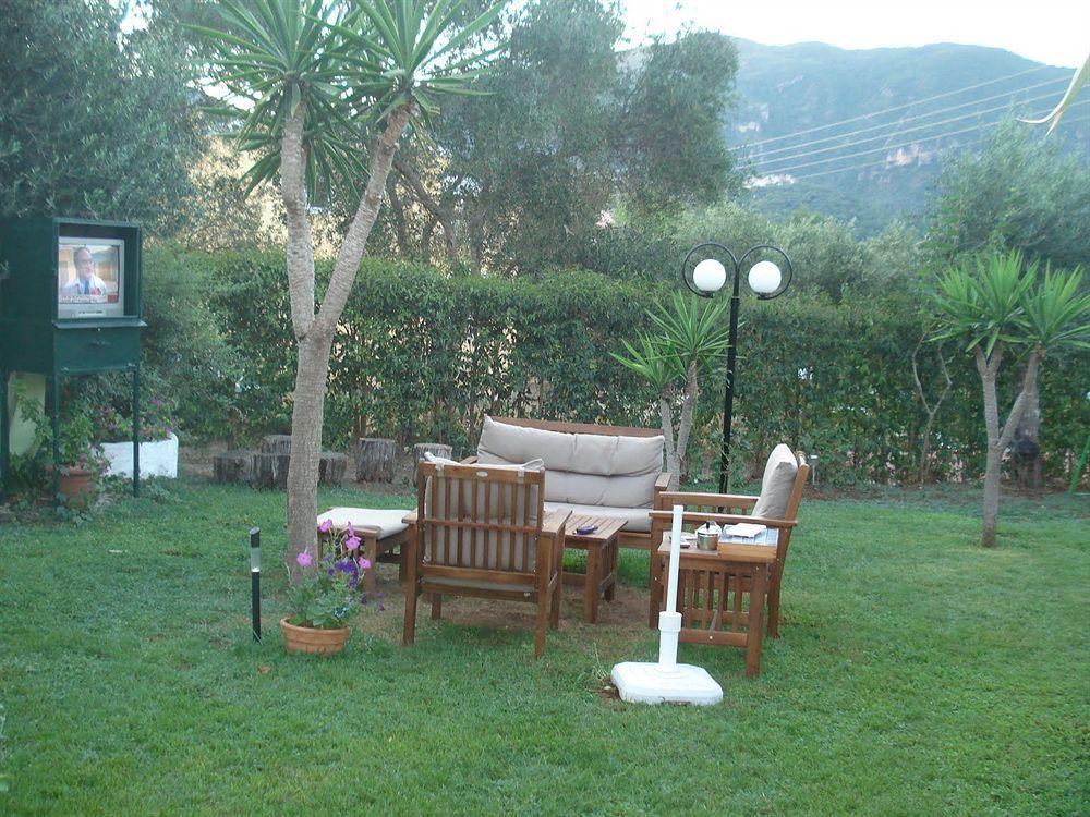 Villa Avra Dassia  Esterno foto