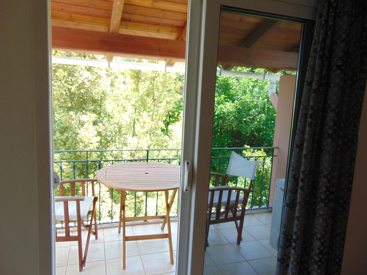 Villa Avra Dassia  Esterno foto